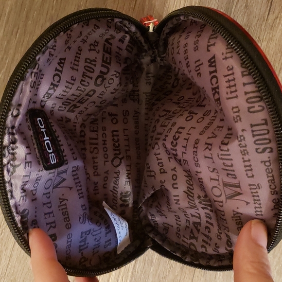 Disney Villans Makeup Bag - Picture 3 of 4